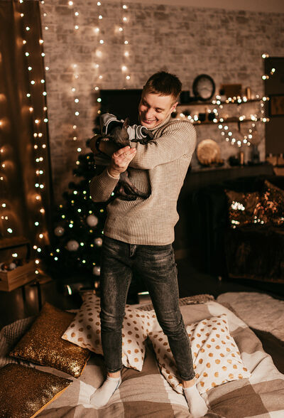  ,   Alex, 26 ,   ,   , c , 