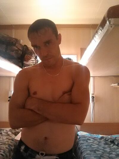  ,   Maks, 36 ,     , c 
