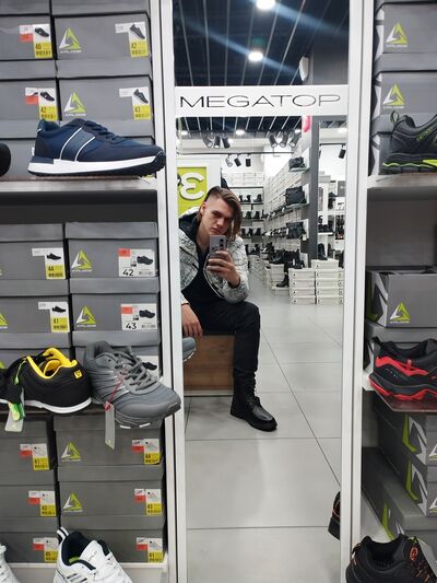  ,   Fiero, 21 ,   