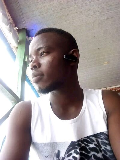  Lagos,   Oluwabukayo, 29 ,     , c 