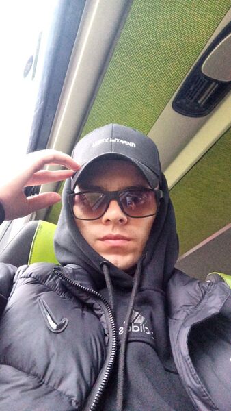  ,   Denis, 29 ,   ,   , c , 