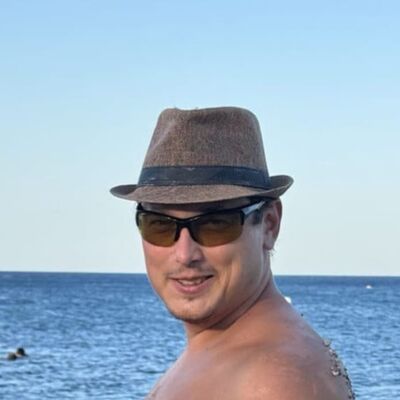  ,   Alex, 33 ,   ,   