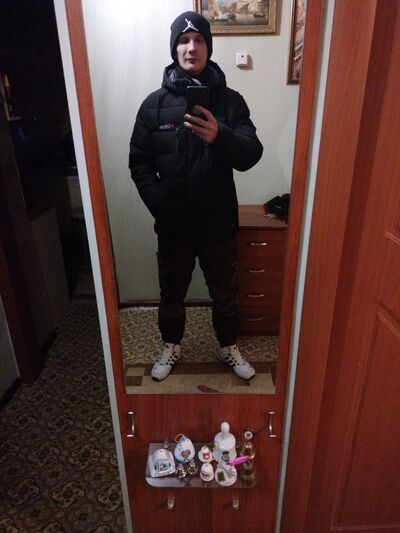  ,   Artem, 29 ,  