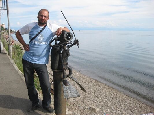  ,   Petr, 54 ,  