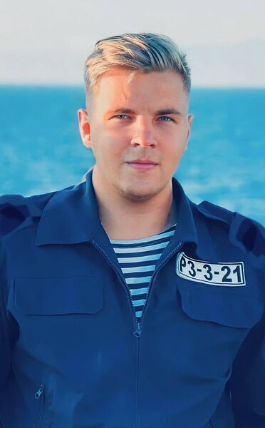  ,   Vlad, 26 ,   
