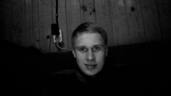  ,   Deniss, 31 ,   ,   , c 