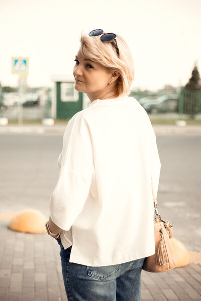  ,   Yulia, 50 ,   ,   