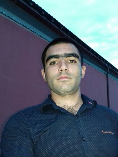  ,   Macho, 32 ,   ,   , c 