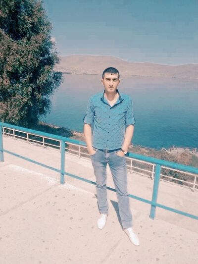  --,   Artur, 34 ,   ,   , c 