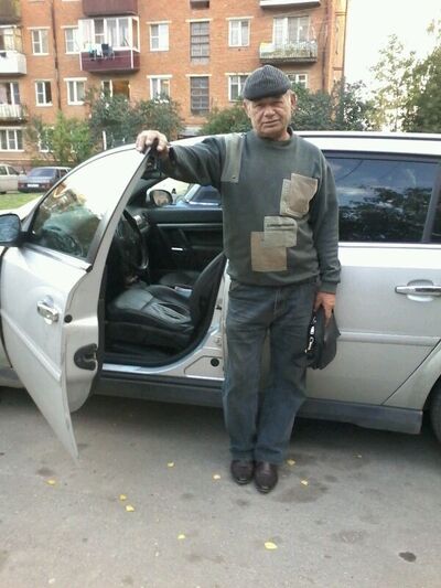  ,   Viktor, 70 ,   