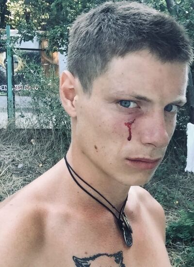  ,   Mihail, 25 ,     