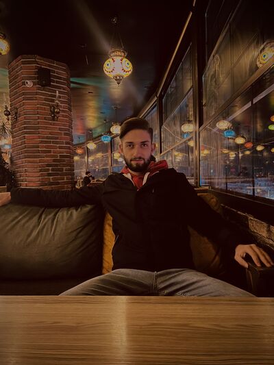  ,   Fikret, 28 ,   ,   , c 