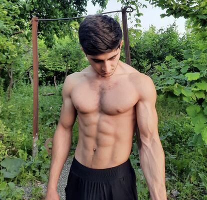  ,   Kamil, 27 ,   ,   
