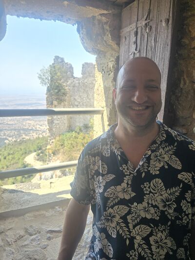  Nicosia,   Edvard, 41 ,   ,   , c , 