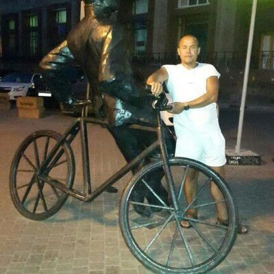   ,   Baxrom, 44 ,   c 