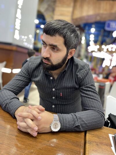  ,   Vova, 33 ,   ,   