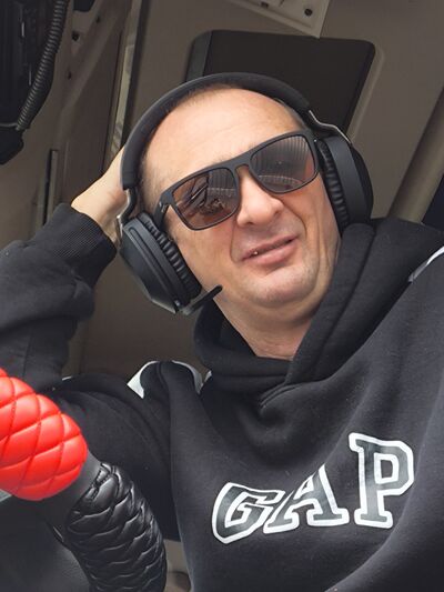  ,   Konstantin, 49 ,   ,   