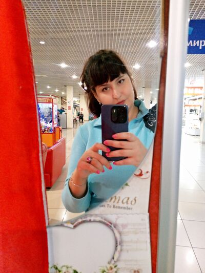  ,   YULIANA, 32 ,   ,   