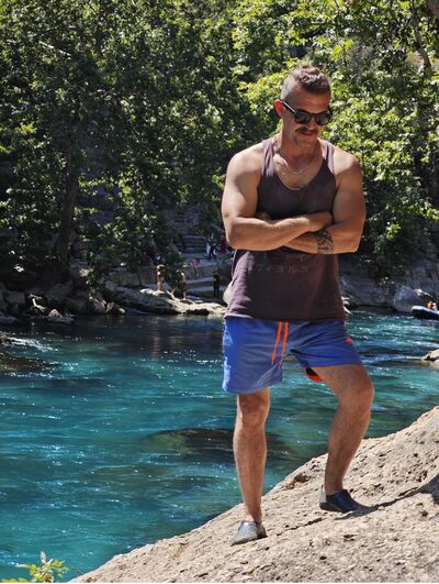 ,   Mert, 40 ,   ,   