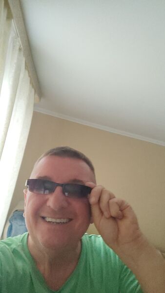  ,   Viktor, 45 ,   c 