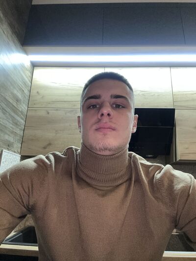  ,   Vladik, 21 ,   ,   