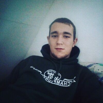  ,   Ihor, 25 ,  