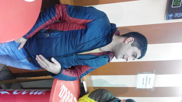  ,   Amir, 45 ,   