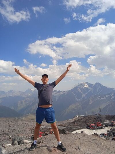  ,   Yaroslav, 40 ,   ,   , c 