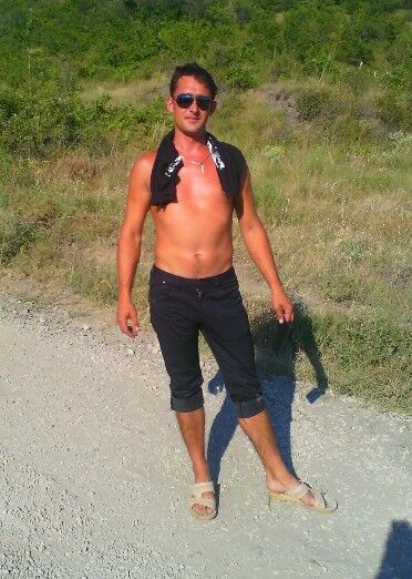  ,   Sergei, 35 ,   ,   , c 