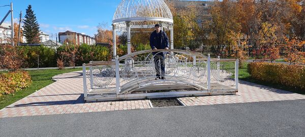  ,   Gennadiy, 41 ,   ,   