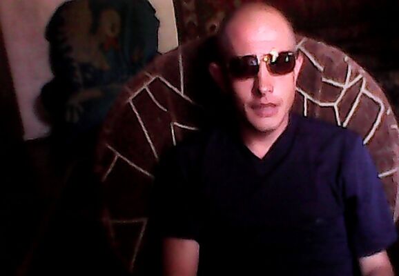  ,   Oleg, 45 ,   
