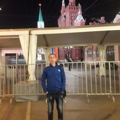  ,   Ikrom, 33 ,  