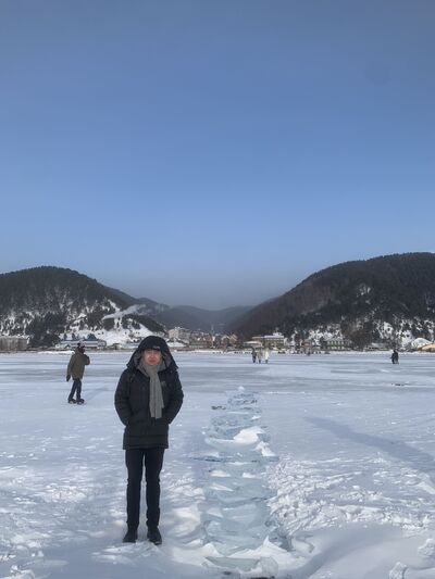  ,   Anton, 27 ,   c 