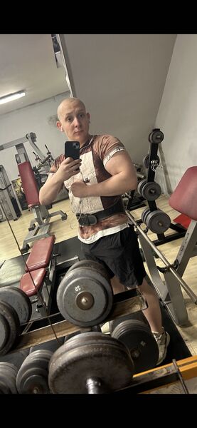  ,   Aleksandar, 28 ,   ,   
