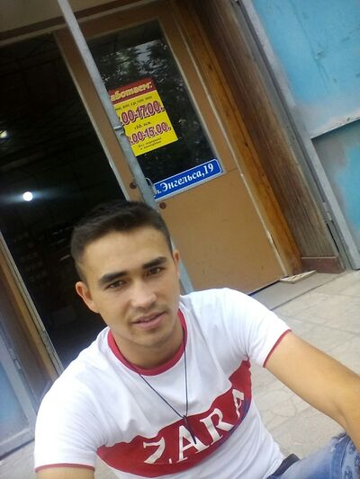  ,   Aziz, 32 ,   ,   , c 