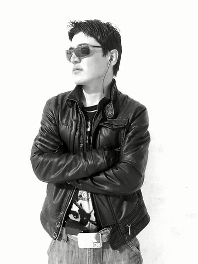  ,   Khan, 36 ,   ,   , c 