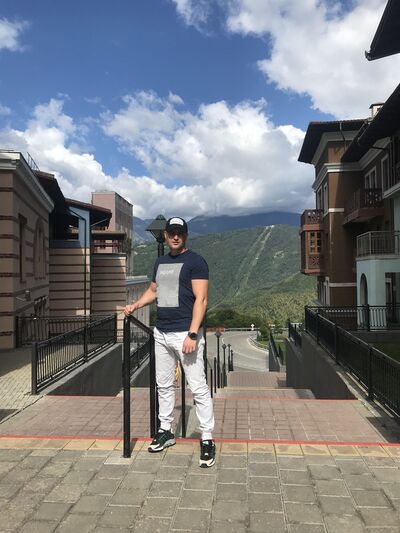  ,   Denis, 37 ,   ,   