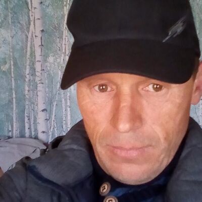  ,   Wiktor, 49 ,   ,   , c 