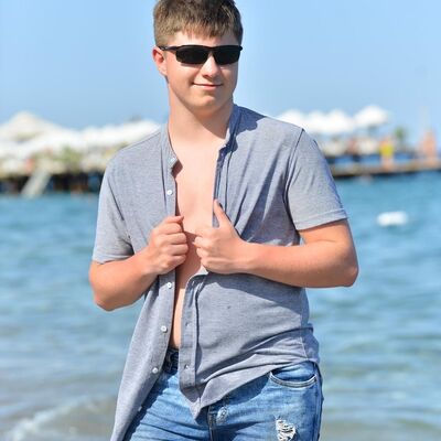  ,   Dima, 22 ,   ,   