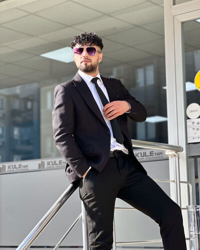  Acala del Rio,   Emre, 26 ,   ,   
