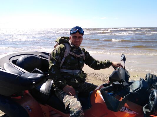  ,   Oleg, 47 ,   ,   