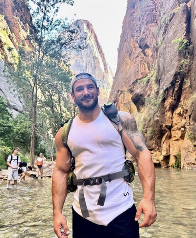  ,   Richard, 43 ,     , c 