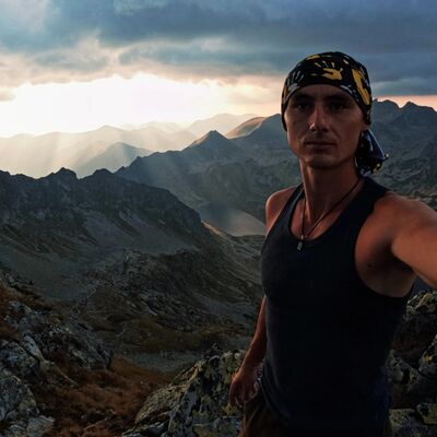  Lomianki,   Sergiy, 28 ,     , 