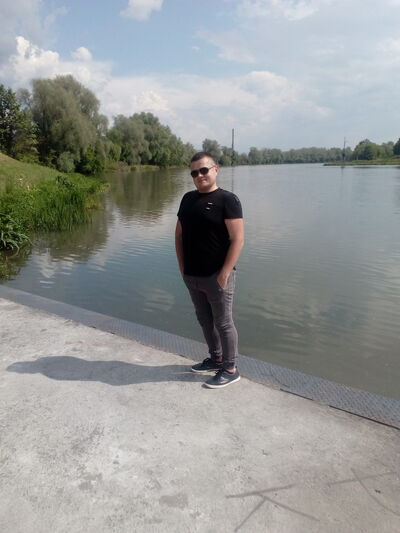 ,   Pavel, 37 ,   ,   , c 