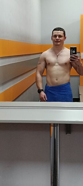  ,   Niko, 39 ,   ,   