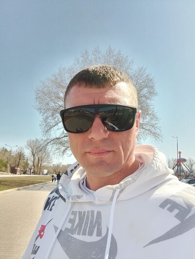  ,   Denis, 42 ,   ,   , c , 