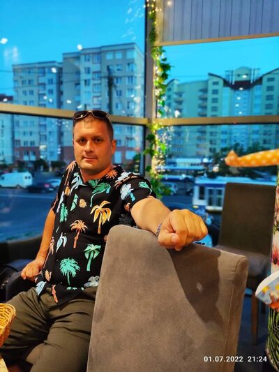  ,   Constantin, 38 ,   ,   , c , 