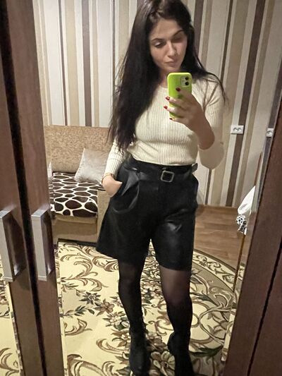  ,   Nikole, 28 ,   ,   , 