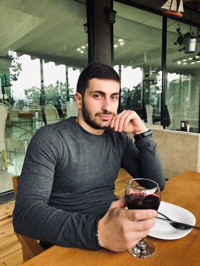  ,   Alex, 25 ,   ,   