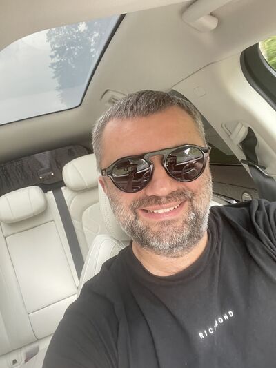  ,   Pavel, 38 ,   ,   